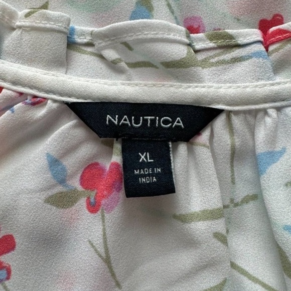 Nautica women’s top. Size XL. Great condition. - Picture 3 of 7